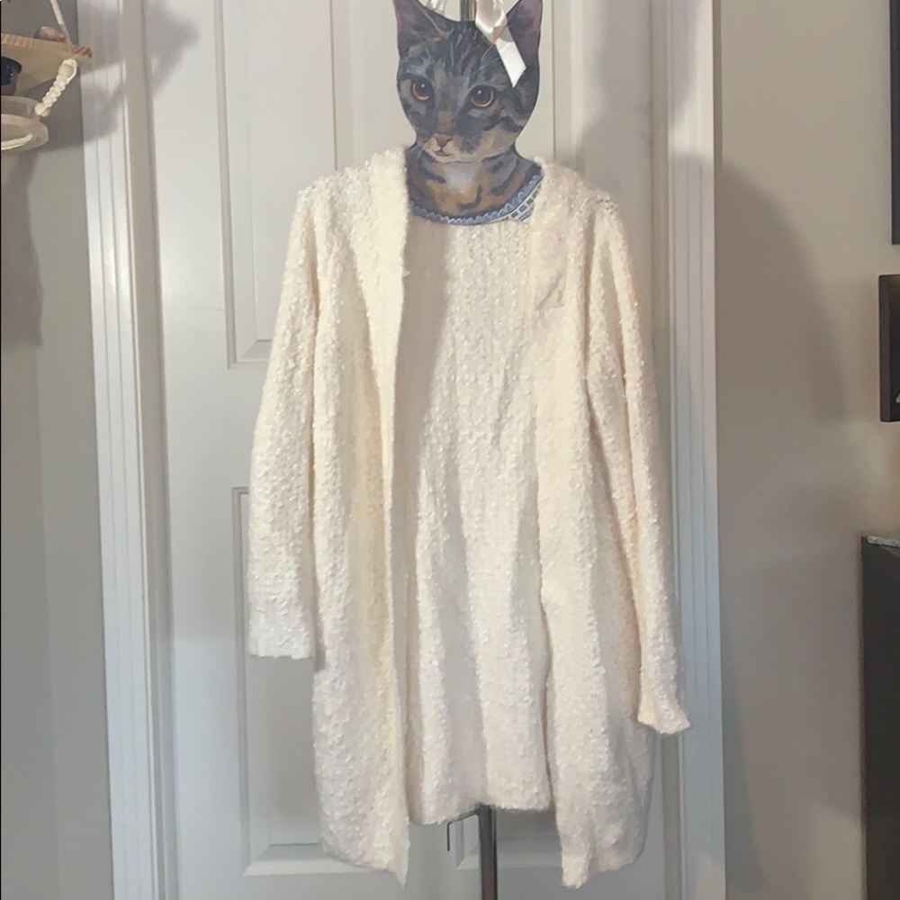 Off white long open sweater NWOT size M